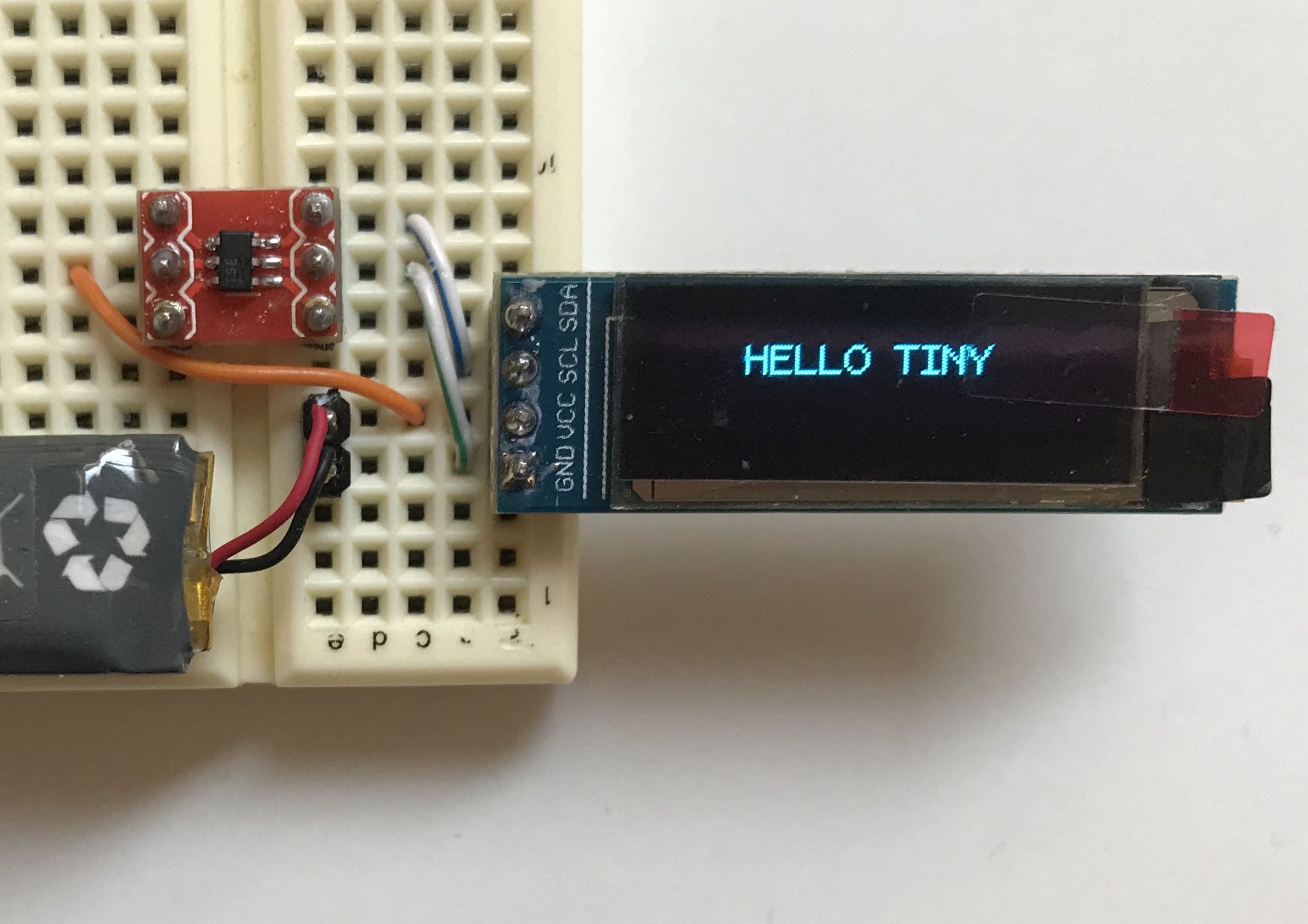 ATtiny10 message on OLED